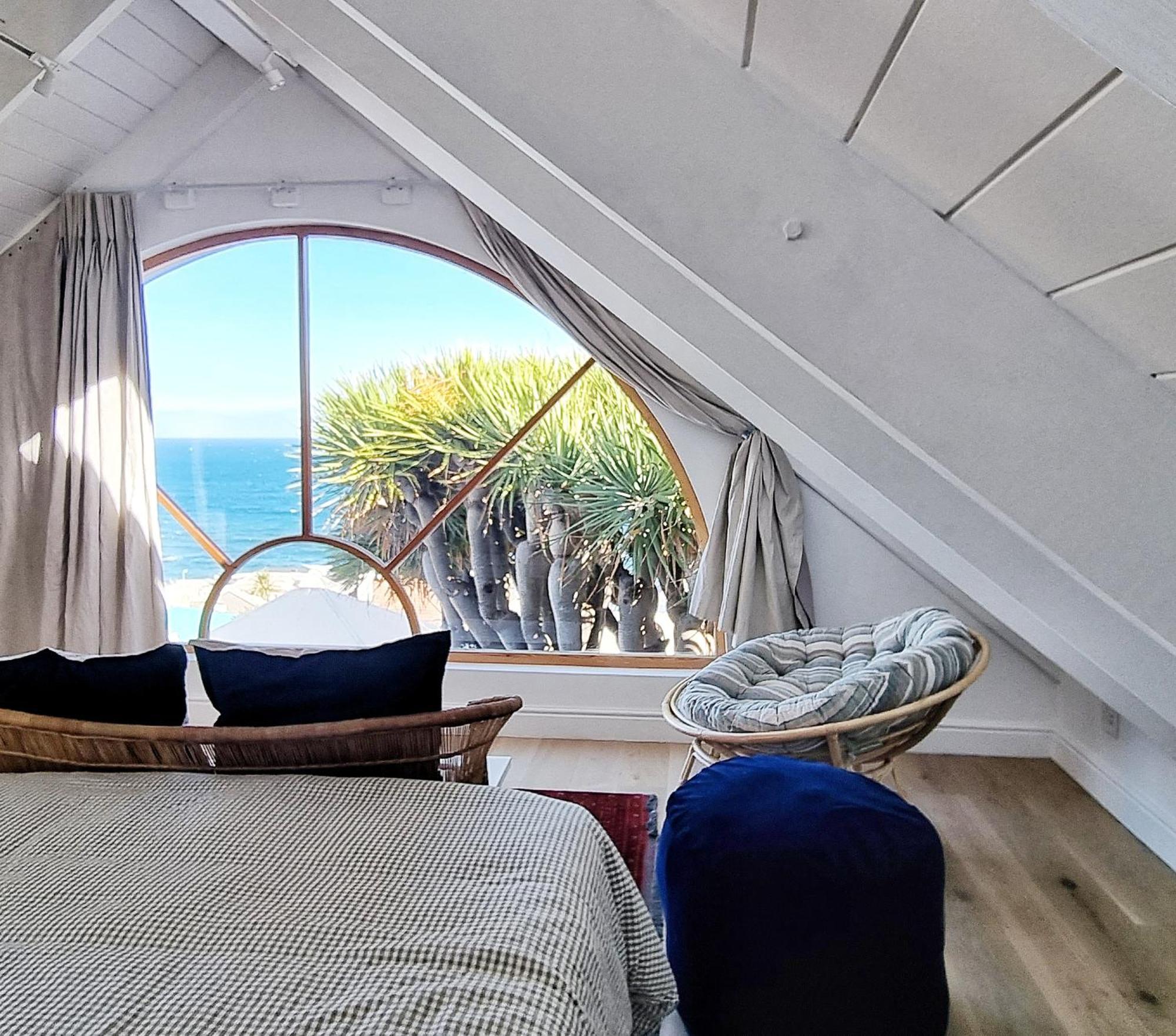 The Dragon Tree Guesthouse Kalk Bay Exterior photo